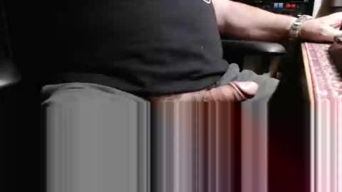 Snapshot of nopantbsx chatting on 02/01/26, 05:11 The Best Ever online show from 02/01/26, 05:11