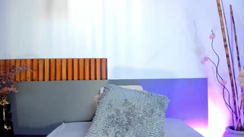 Nora Da Silva online show from 04/27/26, 11:58