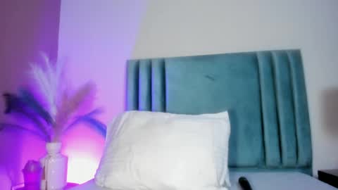 Nora Da Silva online show from 04/30/26, 12:17