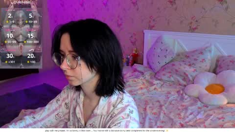 Nora Failure online show from 04/10/26, 12:21