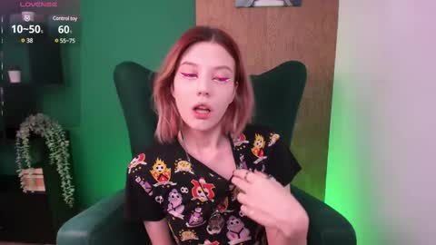 Nora Cutie u online show from 03/07/25, 04:00