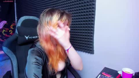 Nora online show from 10/03/25, 10:01