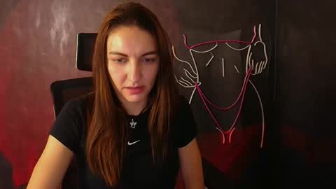 Nora online show from 10/09/25, 07:12