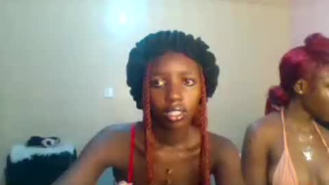 Snapshot of norababy20 chatting on 06/15/26, 04:25 Norababy20 online show from 06/15/26, 04:25