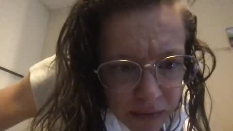 Snapshot of norabarnacle93 chatting on 03/27/26, 02:50 Nora and Jim 3 online show from 03/27/26, 02:50