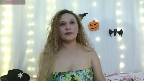 Snapshot of norapaker chatting on 11/01/25, 08:11 norapaker online show from 11/01/25, 08:11