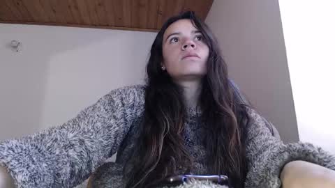 noreen_ online show from 12/18/25, 02:23