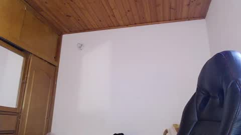 noreen_ online show from 06/17/26, 07:37