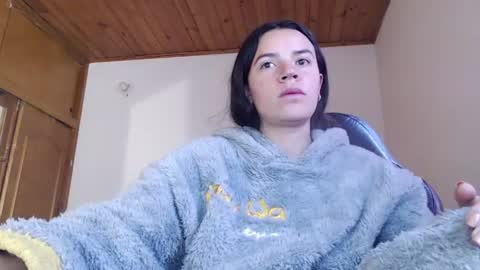 noreen_ online show from 06/23/26, 03:43