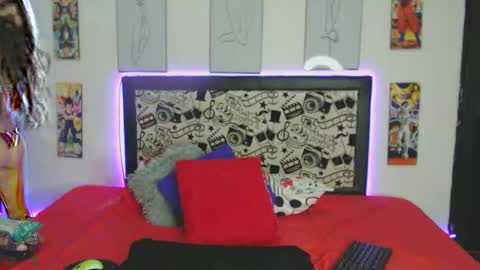 Snapshot of normaa22 chatting on 09/26/25, 10:47 Norma online show from 09/26/25, 10:47