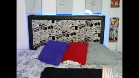 Snapshot of normaa22 chatting on 11/02/25, 08:22 Norma online show from 11/02/25, 08:22