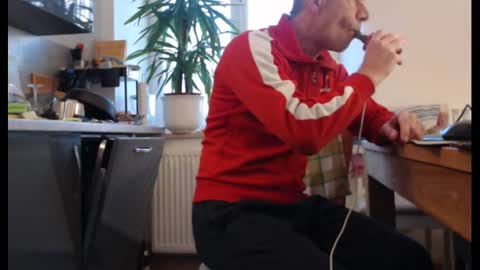 Snapshot of normuc chatting on 12/29/24, 09:50 Normuc online show from 12/29/24, 09:50