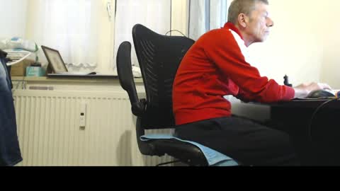Snapshot of normuc chatting on 04/05/26, 03:09 Normuc online show from 04/05/26, 03:09