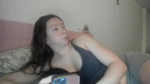 Snapshot of nortar9766 chatting on 02/20/26, 11:16 Emily snow online show from 02/20/26, 11:16