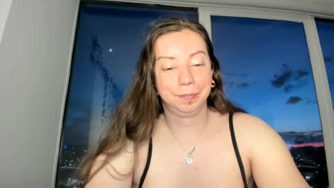 Emily snow online show from 06/19/26, 01:10