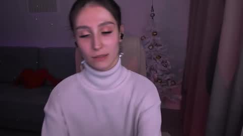 Snapshot of north_valkyrie chatting on 01/15/25, 10:02 Hazel online show from 01/15/25, 10:02