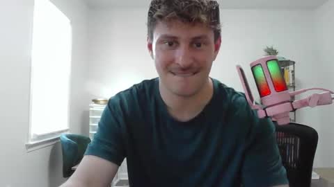 Snapshot of northofsouth_xxx chatting on 05/19/26, 01:28 northofsouth_xxx online show from 05/19/26, 01:28