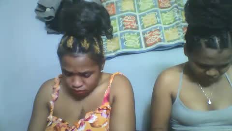Snapshot of nosminah01 chatting on 09/13/25, 05:02 nosminah01 online show from 09/13/25, 05:02