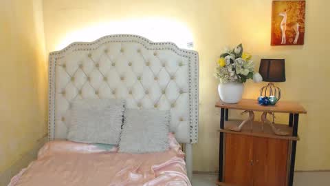 Kyline online show from 12/24/24, 03:38