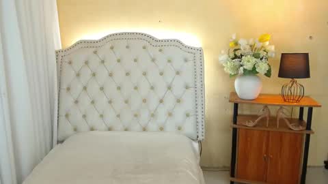 Kyline online show from 10/14/25, 02:34