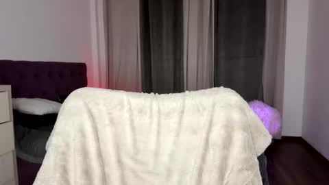 Tina online show from 11/04/25, 02:21