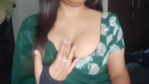 Snapshot of notty_pooja chatting on 12/18/25, 11:16 notty_pooja online show from 12/18/25, 11:16
