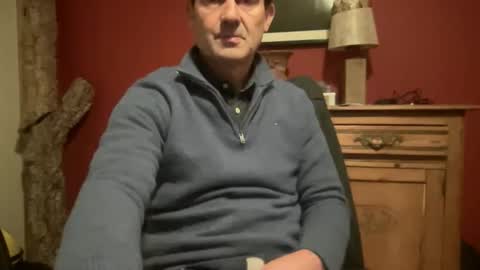 noux69 online show from 11/22/25, 05:23