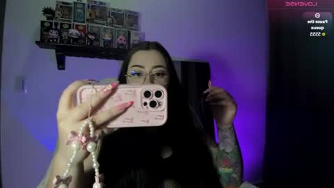 Snapshot of nova_gara chatting on 06/12/26, 01:26 s online show from 06/12/26, 01:26