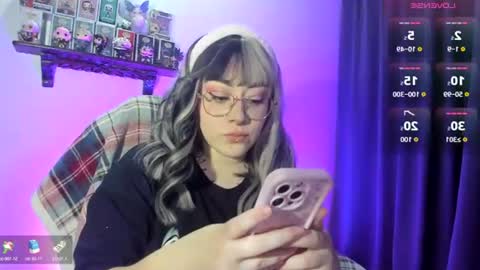 Snapshot of nova_gara chatting on 06/23/26, 12:52 s online show from 06/23/26, 12:52
