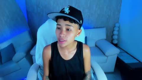 Snapshot of nova_sex1 chatting on 09/30/25, 04:39 nova online show from 09/30/25, 04:39