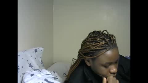 novaah online show from 09/19/25, 02:18