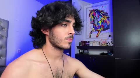 Snapshot of novacry chatting on 12/19/24, 03:41 Nova online show from 12/19/24, 03:41