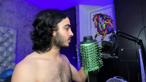 Snapshot of novacry chatting on 02/24/25, 12:26 Nova online show from 02/24/25, 12:26