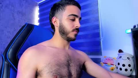 Snapshot of novacry chatting on 10/20/25, 12:05 Nova online show from 10/20/25, 12:05