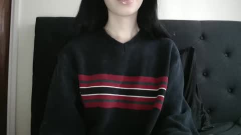 Snapshot of novafrey chatting on 04/16/26, 01:23 Olivia online show from 04/16/26, 01:23