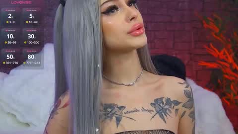 Snapshot of novajadex chatting on 05/14/26, 05:09 Ariana online show from 05/14/26, 05:09
