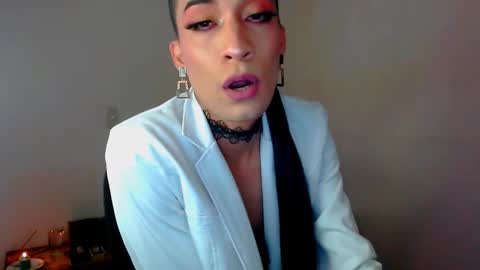 Nova...  online show from 11/04/25, 09:25