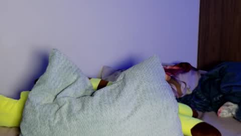 Snapshot of novarem chatting on 03/16/26, 05:44 Nova online show from 03/16/26, 05:44