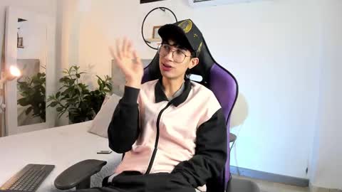 Nova online show from 02/20/25, 03:56