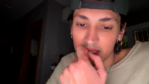 Snapshot of noxnude chatting on 11/29/25, 05:49 noxnude online show from 11/29/25, 05:49