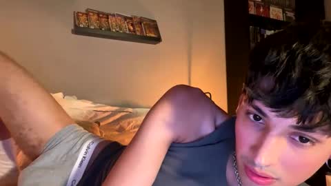 Snapshot of noxnude chatting on 12/16/25, 11:21 noxnude online show from 12/16/25, 11:21