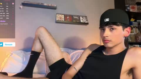 Snapshot of noxnude chatting on 03/21/26, 11:41 noxnude online show from 03/21/26, 11:41