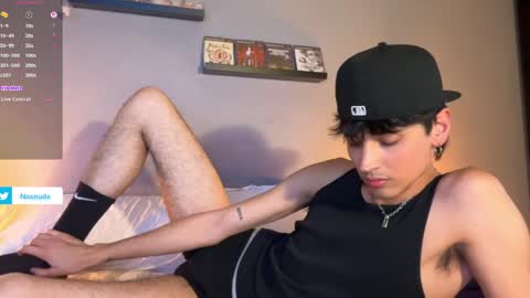 Snapshot of noxnude chatting on 04/27/26, 10:41 noxnude online show from 04/27/26, 10:41