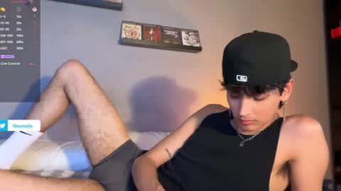 Snapshot of noxnude chatting on 05/02/26, 10:26 noxnude online show from 05/02/26, 10:26