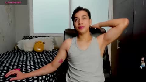 Snapshot of noxx_stark chatting on 01/11/26, 07:30 Noxx online show from 01/11/26, 07:30