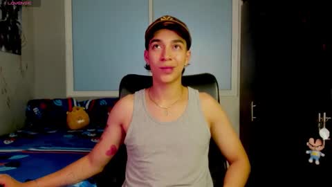 Snapshot of noxx_stark chatting on 02/08/26, 01:09 Noxx online show from 02/08/26, 01:09