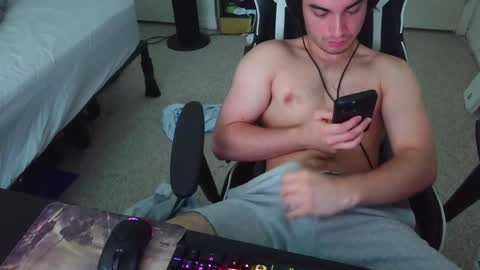 nsfwlogan50 online show from 05/27/26, 05:54