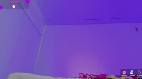 Snapshot of nude2557940 chatting on 04/22/26, 05:36 Channel Cox online show from 04/22/26, 05:36