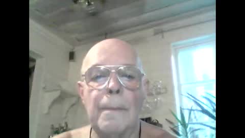 Haky online show from 11/12/25, 12:49