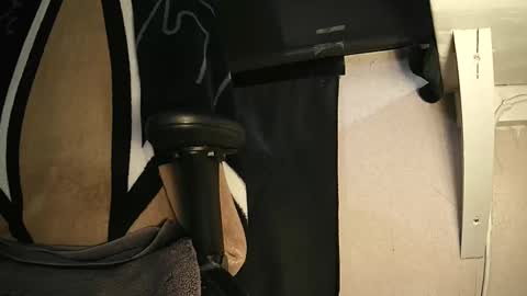 Snapshot of nudusmaximus chatting on 02/11/25, 01:20 nudusmaximus online show from 02/11/25, 01:20